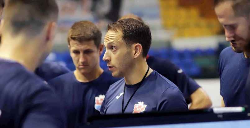 Беларусь. Рауль Алонсо: "Надеюсь, парни правильно отреагируют на проигрыш СКА. Не важно, как все начинается, — главное, как закончится"