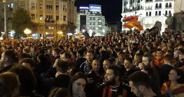 Балканы. Самолет с гандболистами "Вардара" приземлился в Скопье. Встречи с триумфаторами ждут тысячи болельщиков (ВИДЕО)