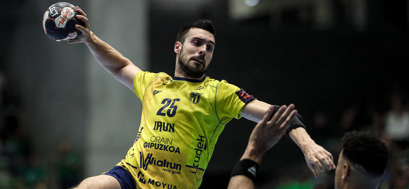 Испания. Разыгрывающий "Бидасоа" Хон Аске, который летом отправится во Францию, получил травму колена