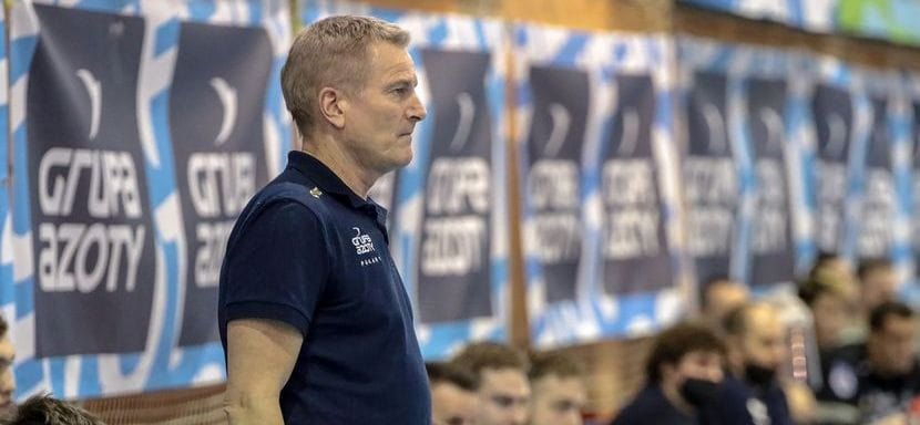 Спустя четыре года датский специалист Ларс Вальтер выиграл судебную тяжбу у польских "Азотов" за увольнение с работы