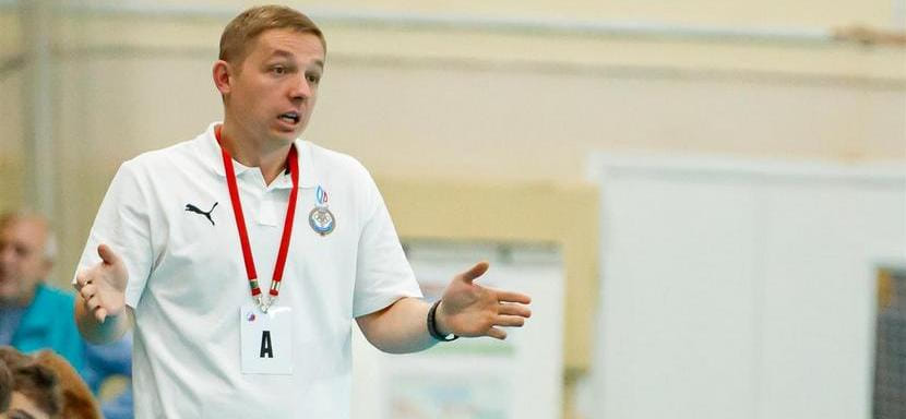 Антон Левченко: "В сборной U-18 настроение семейное, парни старались, работали с азартом. С игроками я выстраиваю доверительные отношения"