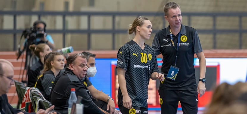 Delo Лига чемпионов. "Боруссия" вылетит на матч с "Ростов-Доном" ранним утром субботы и вернется в Дортмунд сразу после игры