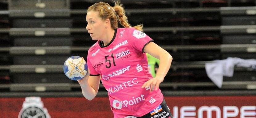 Женская бундеслига. Полусредняя "Метцингена" и сборной Сербии Мария Обрадович вернется на площадку не раньше декабря