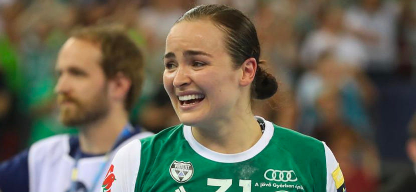 Венгрия. Иветт Брох: "Амброс Мартин связался со мной и сказал, что ему нужна ещё одна линейная. Я была немного удивлена, но рада звонку"