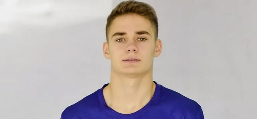 Olimpbet Суперлига. Левый крайний из системы "Чеховских медведей" Максим Хохлов на правах аренды пополнил ряды "Каустика"