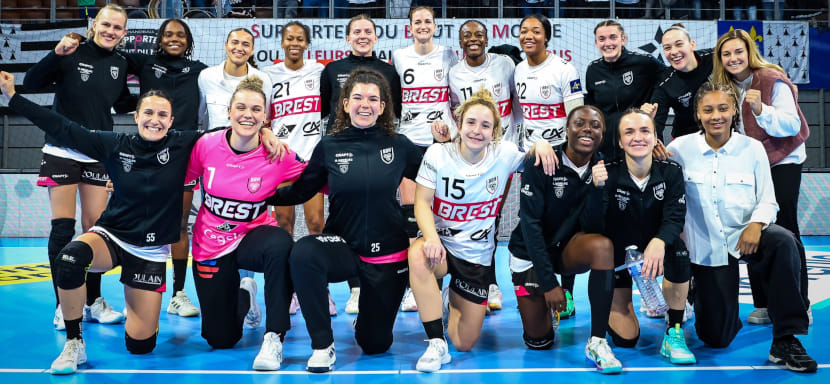 7 мячей Анны Вяхиревой помогли "Бресту" обыграть "Трюштерсайм", "Мец" сокрушил "Гавр" и ещё два результата чемпионата Франции