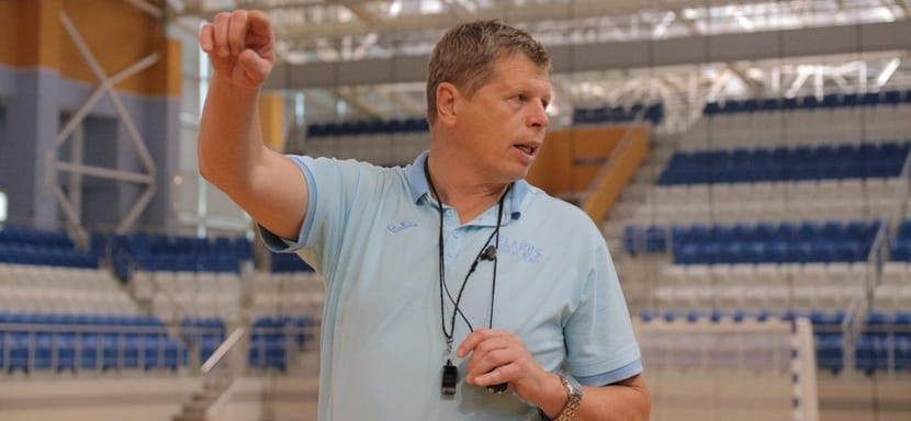 Беларусь. Игорь Папруга: "Возможно, все в ожидании игры в Бресте, поэтому недостаточно сейчас выкладываются"