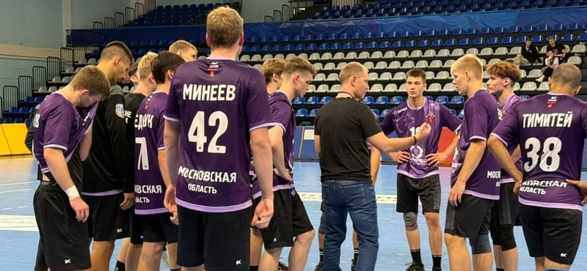 Молодёжка "Чеховских медведей" вновь обыграла гостей из Волгограда и ещё один матч субботы в первенстве России