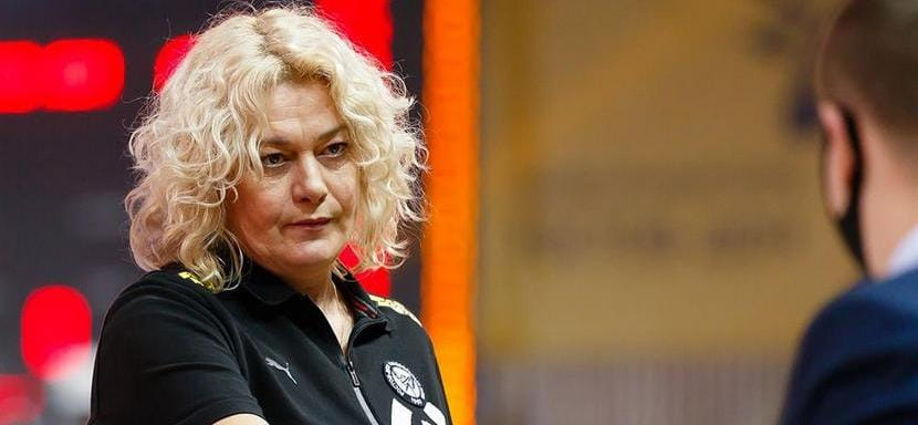 Кубок России. Татьяна Березняк: "Главными козырями "Ростов-Дона" должны стать бойцовские качества, дух команды, характер и, конечно, опыт девочек"