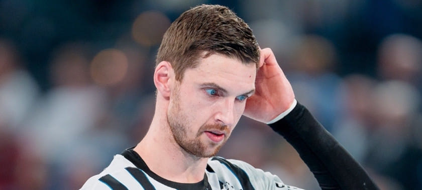 "Киль" снова потерял очки в бундеслиге, дома сыграв вничью с идущим последним "Лейцпигом". "Гамбург" Валиуллина выиграл у "Эрлангена"