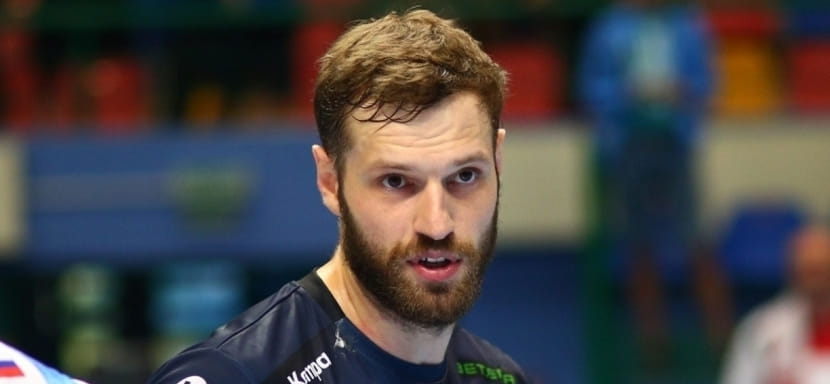 Левый полусредний белорусского "Бреста" Александр Шкуринский признан лучшим игроком шестого игрового слота СЕХА-лиги