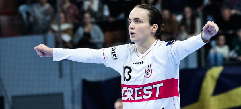 У Вяхиревой впереди экзамен, а Дмитриева уже лишилась титула? Как дела в европейских топ-лигах