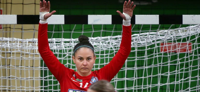 Венгрия. Голкипер МТК Шара Шуба продолжит карьеру в Германии, где будет защищать цвета клуба "Халле-Нойштадт"