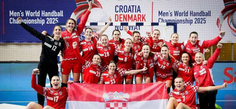 ЧМ-2021. Рулевой сборной Хорватии Ненад Шоштарич навал состав на турнир в Испании. В списке экс-линейная "Астраханочки" Ана Дебелич