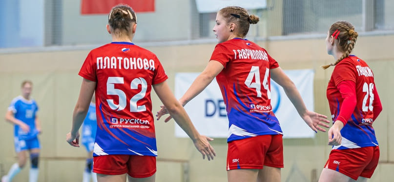 Молодёжное первенство. Пять команд выиграли в сдвоенных матчах по два раза. "Звезда"-УОР довела победную серию до 14 матчей