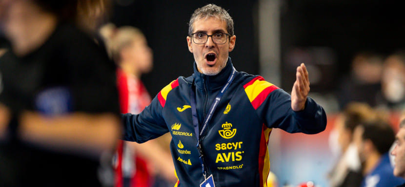 ЧЕ-2022. Хосе Игнасио Прадес о радости Аркос после пропущенного мяча: "Думаю, игрок был счастлив от осознания победы. До этого мы уступали"