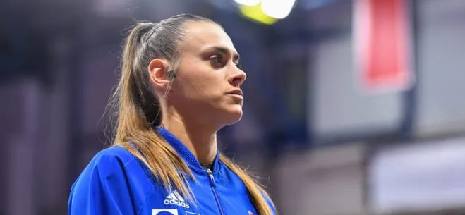 ЧЕ-2022. Вратарь сборной Франции и "Бухареста" Лора Глозе получила травму и пропустит чемпионат Европы. Её заменит Камилла Депюизе из "Меца"