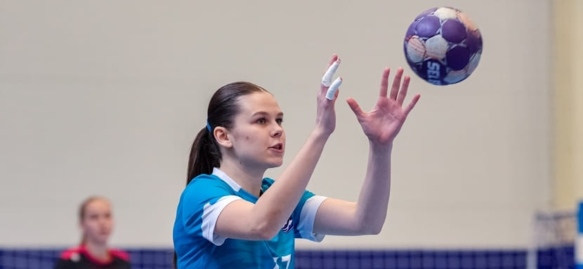 Молодёжный состав "Черноморочки" обыграл сверстниц из "Лады" и ещё три результата среды в первенстве России среди девушек