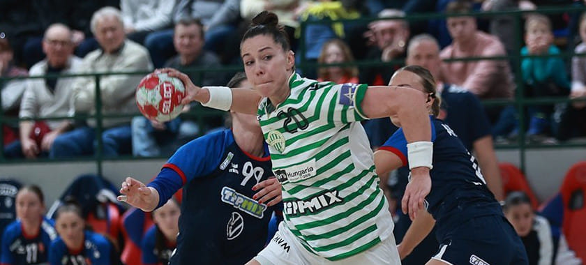8 голов Дарьи Дмитриевой помогли "Ференцварошу" обыграть "Вац", "Дебрецен" разгромил "Эстергом" в матчах чемпионата Венгрии