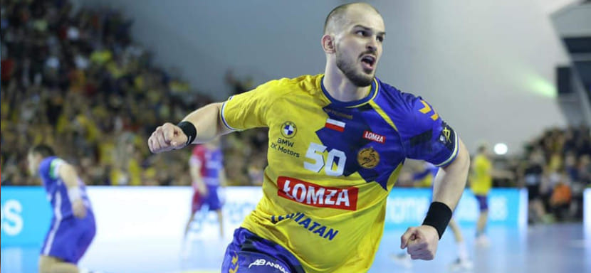 Лига чемпионов. Лидеры групп польский "Кельце" и датский "Ольборг" дома были сильнее украинского "Мотора" и норвежского "Эльверума"