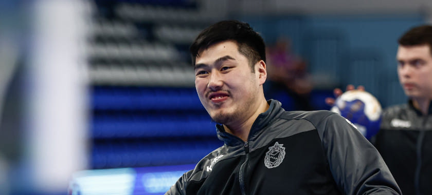 Olimpbet Суперлига. ЦСКА объявил об уходе китайского линейного Се Цинлуна. Он продолжит карьеру в "Цзянсу"