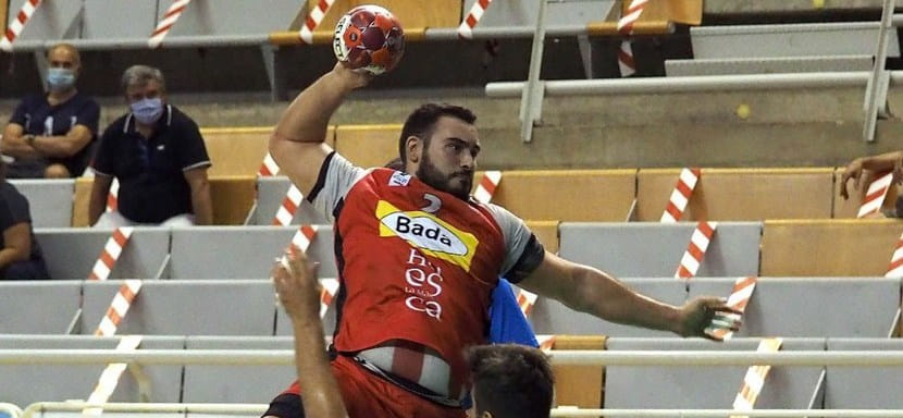 Испания. Линейный "Уэски" Иван Монтойя стал автором самого красивого гола в прошедшем сезоне лиги ASOBAL (ВИДЕО)