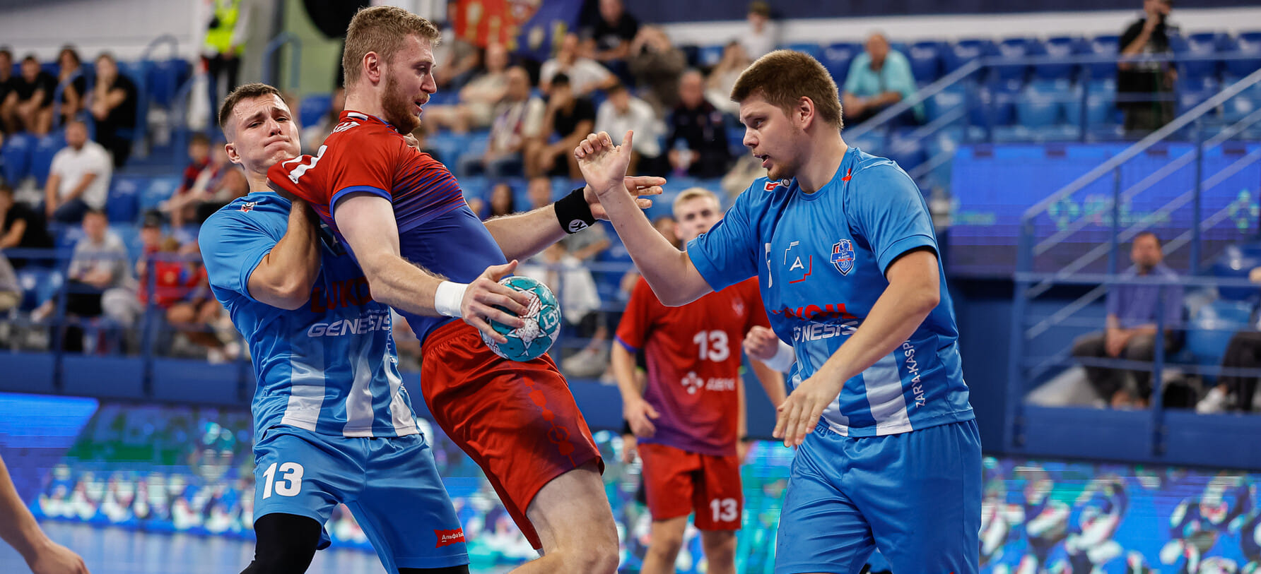 В Саратове забросили 81 мяч, "Динамо" продержалось на равных с ЦСКА половину матча