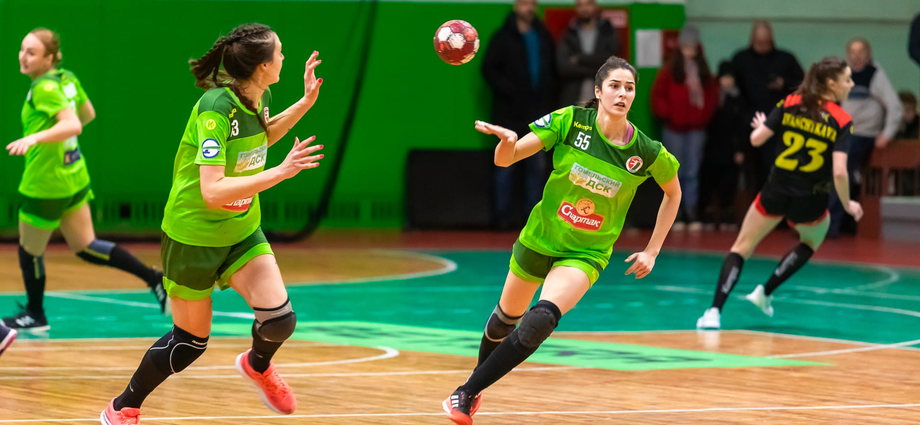 Беларусь. "Березина" одолела "Берестье", "Городничанка" победила "Витебчанку", "Гомель" взял верх над РГУОР - Сборной - 2004