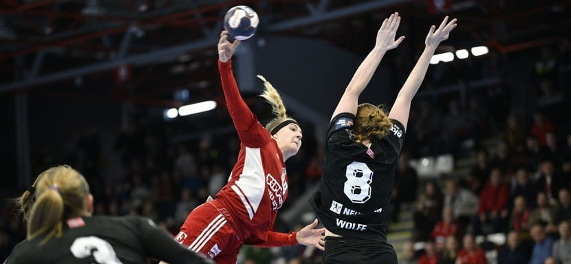 Европейская лига. Полусредняя "Дебрецена" Грета Качор — автор лучшего гола в пятом туре (ВИДЕО)