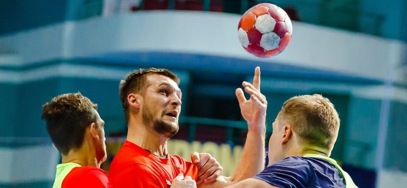 Гандболисты ЦСКА провели тренировку в Бресте. "Красно-синих" ждет двухматчевое противостояние с мешковцами (ФОТО)