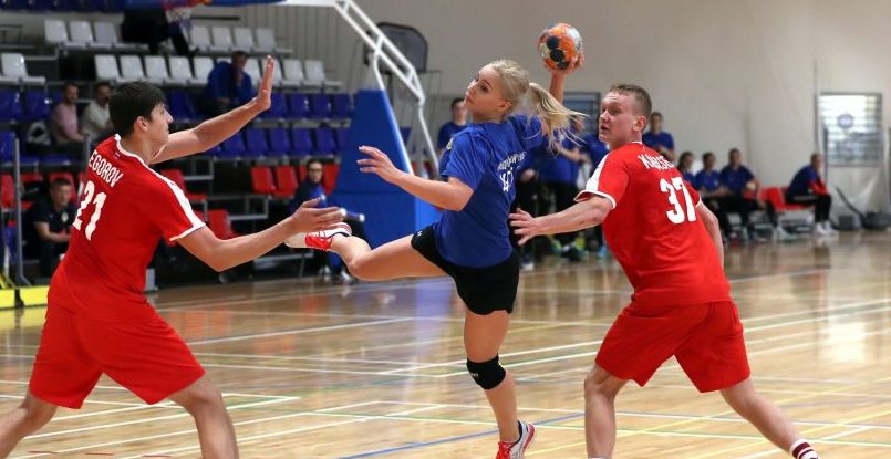 Гандболистки ЦСКА вновь сыграли товарищеский матч с мужской командой "Спартак-2"