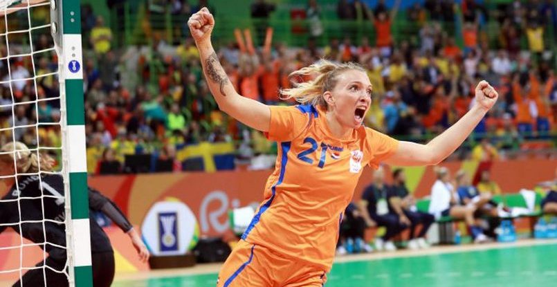 Серебряный призер чемпионата мира и Европы голландка Мишель Гоос продолжит карьеру в клубе ВОС из Амстердама