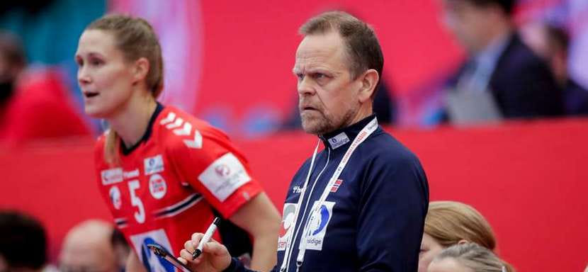 ЧМ-2021. Торир Хергейрссон объяснил, почему линейная "Эсбьерга" Марит Фрафьорд не попала в заявку сборной Норвегии на форум в Испании