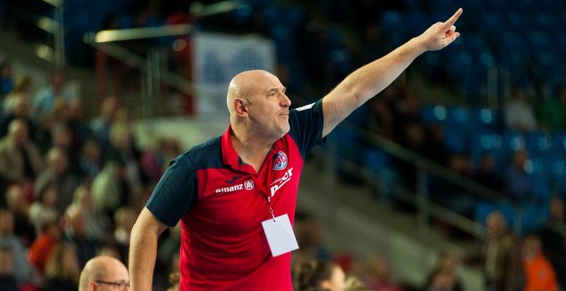 Женская бундеслига. Главный тренер "Тюрингера" Херберт Мюллер продлил контракт с клубом