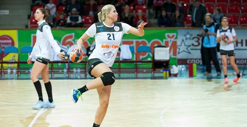 Суперлига. Еще один переход из "Астраханочки" в АГУ-"Адыиф". Контракт с клубом из Майкопа подписала Галина Измайлова