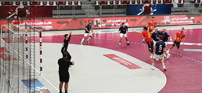 ЧМ-2021. На товарищеском турнире в Катаре сборная Испании победила аргентинцев