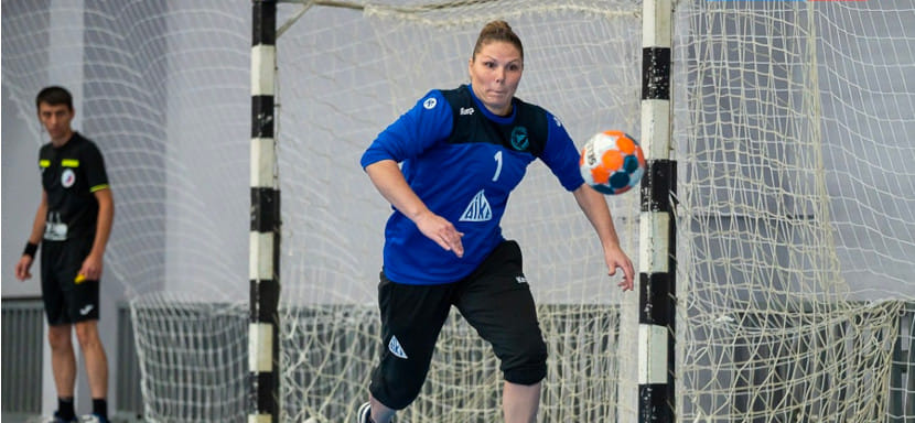 Юлия Пойлова: "После 12 лет в Ижевске не имею права оставить клуб, пока не решится проблема с вратарями"