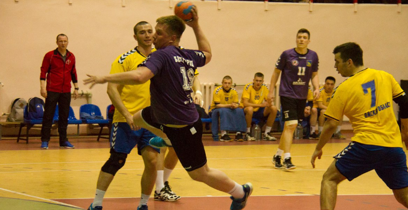 Высшая лига. "Технолог-Спартак" на своей площадке переиграл "Экониву-Бобров"