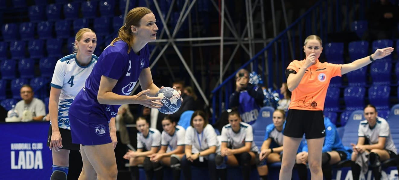 Море слёз, дисквалификация и невероятная Сёмина. "Лада" обыграла "Звезду" в прощальном матче Фоминой