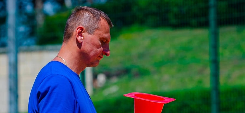 Россия. Николай Зенько: "Голкипер должен именно играть в воротах. Мне не нравится, когда говорят, что вратарь стоит… Стоит табурет!"