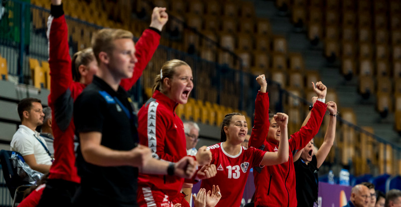 Девушки. ЧЕ-2019. Сборная Австрии обыграла словачек и последней стала участником основного раунда. Топ-8 сформирован!