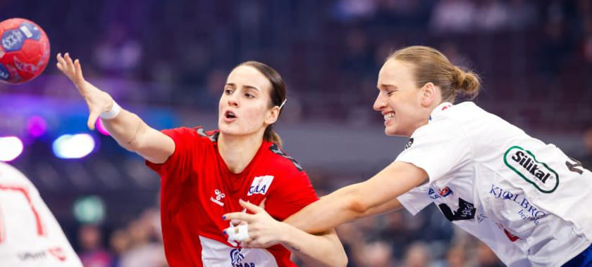 Сборная Сербии упустила победу в матче с Фарерскими островами на чемпионате мира, Польша проигрывала Аргентине, но смогла выиграть