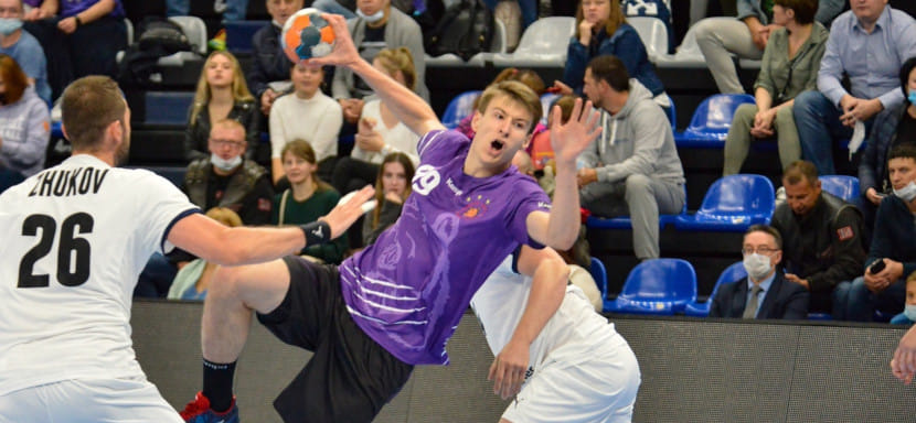 Кубок России. Баланс "класико": 13 побед чеховцев, 2 — москвичей и 4 ничьи. Что принесет 20-й матч?