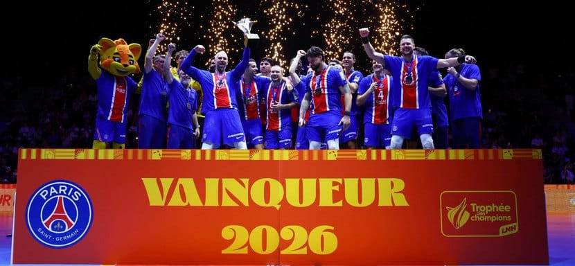"Пари Сен-Жермен" начал сезон с победы в Trophée des Champions (Суперкубок) и вернул себе титул спустя два года