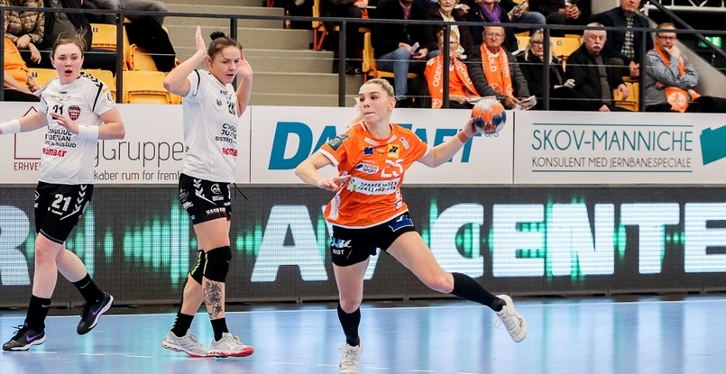 Кубок ЕГФ. Турецкий "Кастамону" и датский "Оденсе" завоевали путевки в 1/4 финала женского турнира