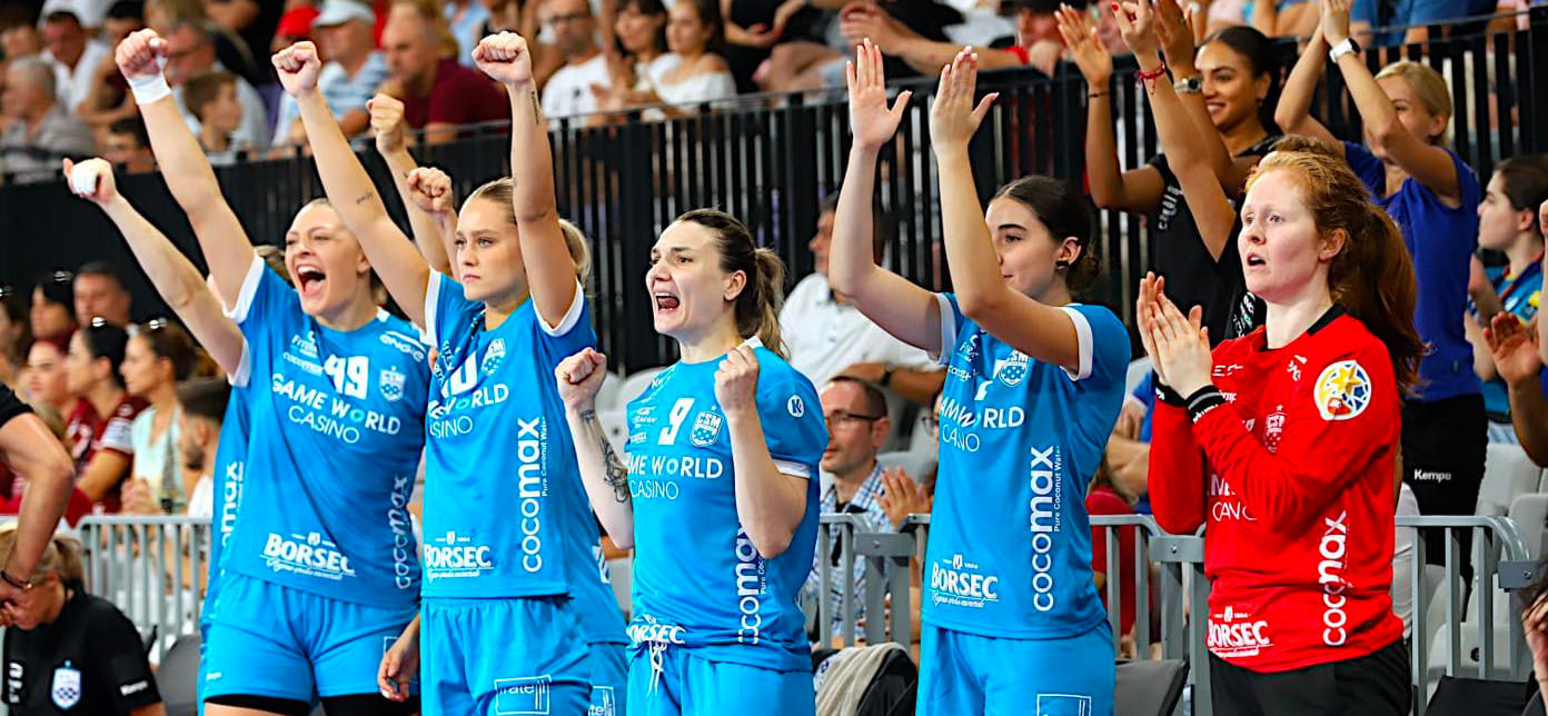 Суперкубок Румынии. В споре двух команд из столицы "Бухарест" обыграл "Рапид" и забрал трофей. "Дунэря" с Коновал, но без Трусовой — третья