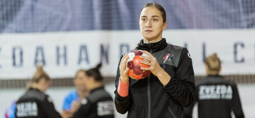 Россия. Анна Богдашева: "Муж меня стал поддерживать в моей работе. На игры всегда ходит и даже даёт советы"