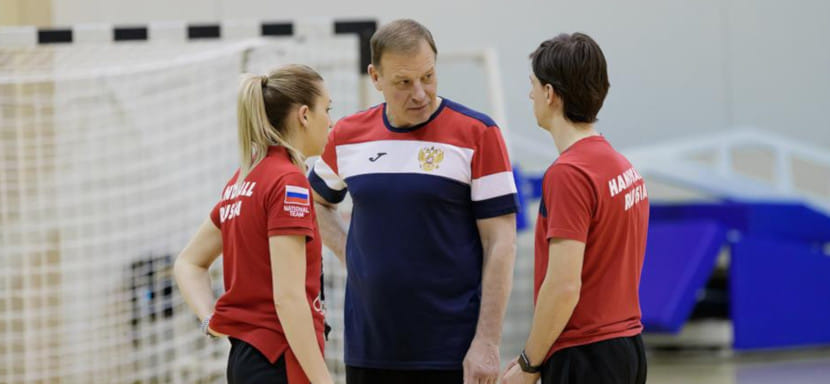 Cборная в Новогорске. Разговор на дорожку. "Вот зачем Трефилову радиосвязь в первозданной тишине?"