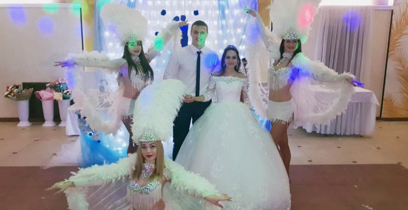 Левый крайний СГАУ-"Саратов" Андрей Трофимец женился