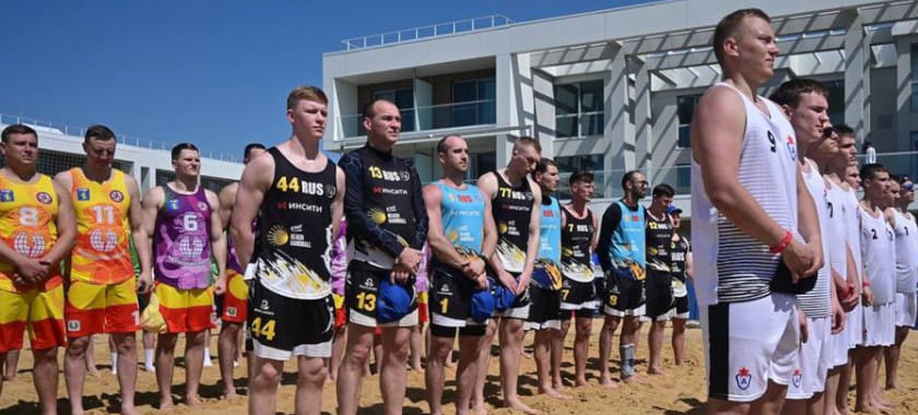 Белгородский "Технолог-Спартак" завершил первый тур чемпионата России по пляжному гандболу без очковых потерь